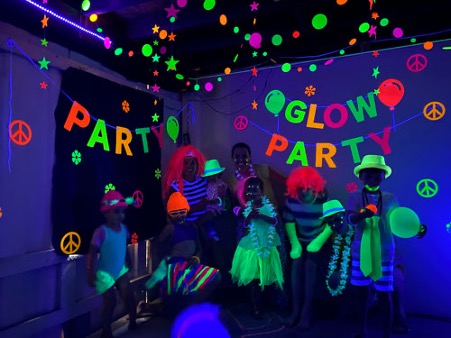 How to do a Glow in the Dark Party
