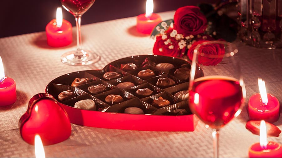 Valentines Day Decoration Ideas- Chocolate Date
