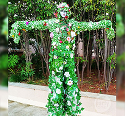 party artists Tree Man