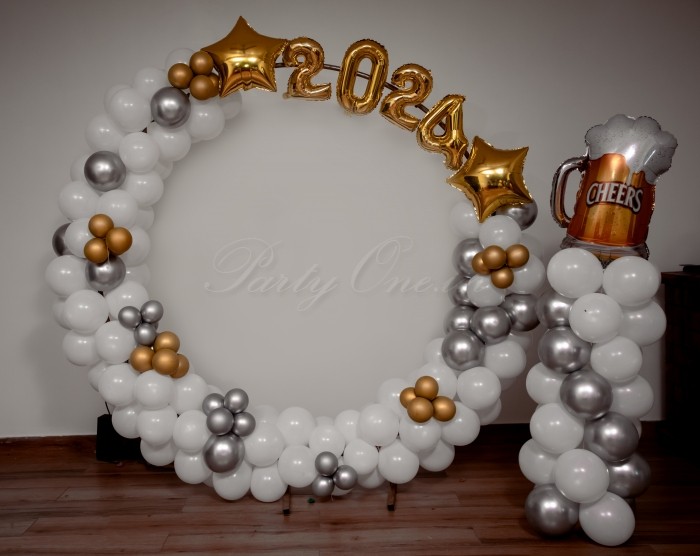 festival decorations New Year White Balloons Ring Decor