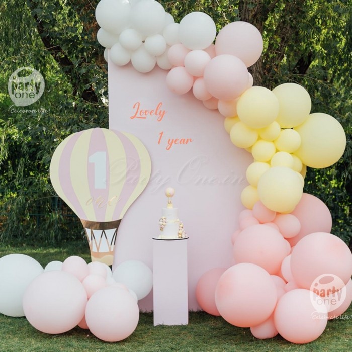 party artists Half Arch Lovely Balloon Decor