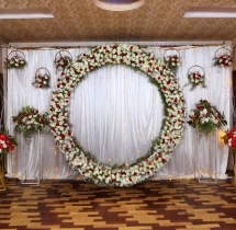 baby shower decorations Elegant Gerbera And Rose Ring Flower Decor