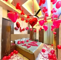 surprises surprise decorations Luxury Romantic Red Heart Room Decoration