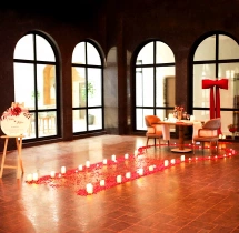 candlelight dinners Private Courtyard Candlelight Dinner in Holiday Inn