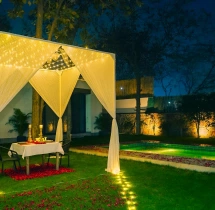 candlelight dinners Grand Romantic Poolside Candlelight Dinner