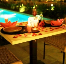 candlelight dinners Romantic Poolside Candlelight Dining at Hilton