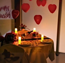 candlelight dinners Romantic Candlelight Dinner Date at Holiday Inn