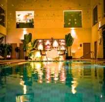 candlelight dinners Romantic Poolside Candlelight Dinner at Expo Inn