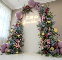 decorations Elegant Womens Day Floral and Balloon Decoration